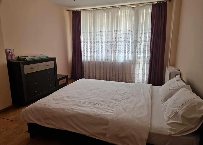 شقة Luxury Apartment. луксозен апартамент. Musi فيلينغراد